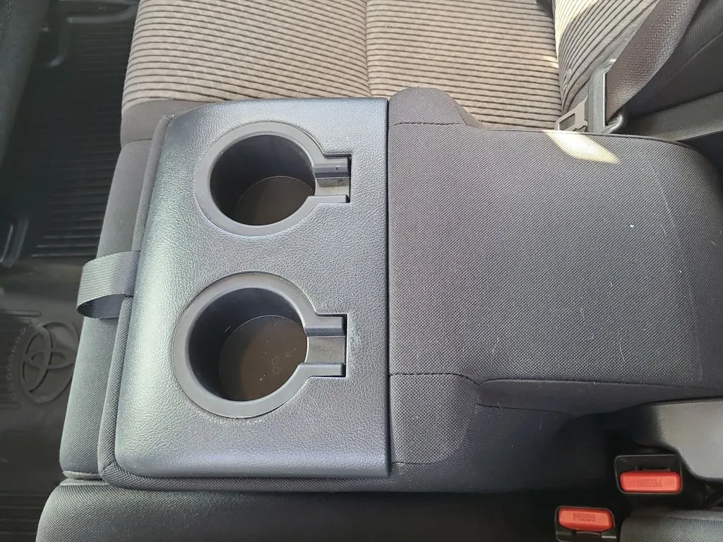 Toyota 4Runner photo 29