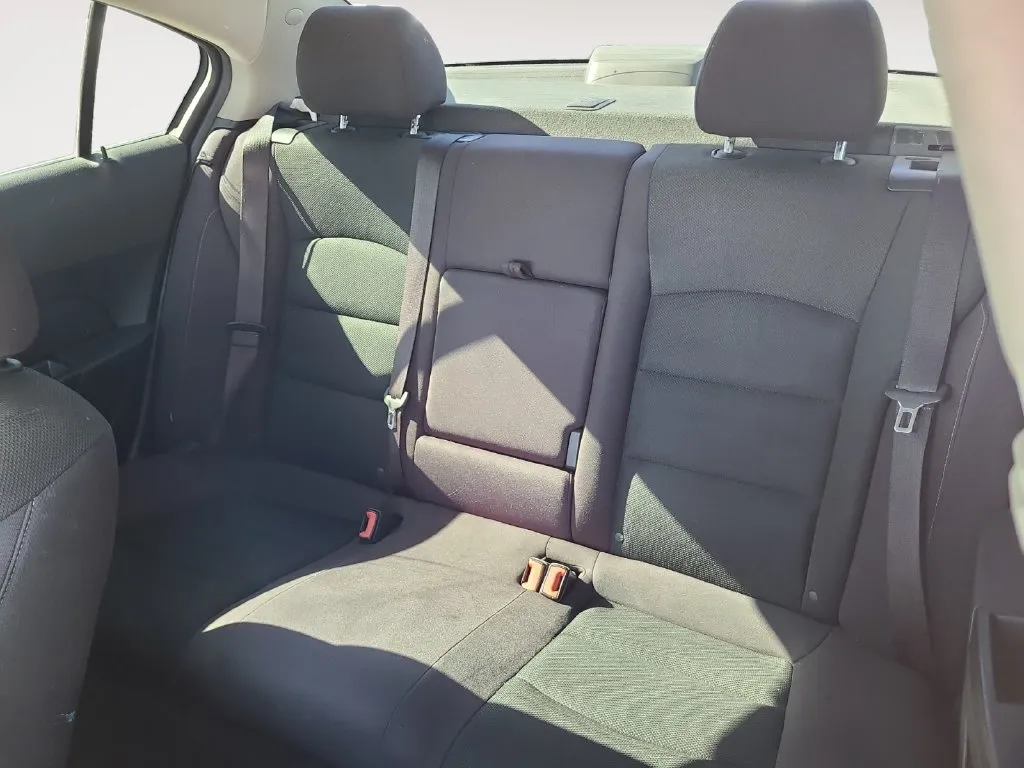 Chevrolet Cruze photo 13