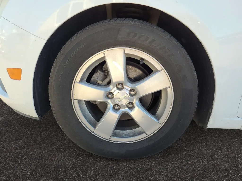 Chevrolet Cruze photo 14
