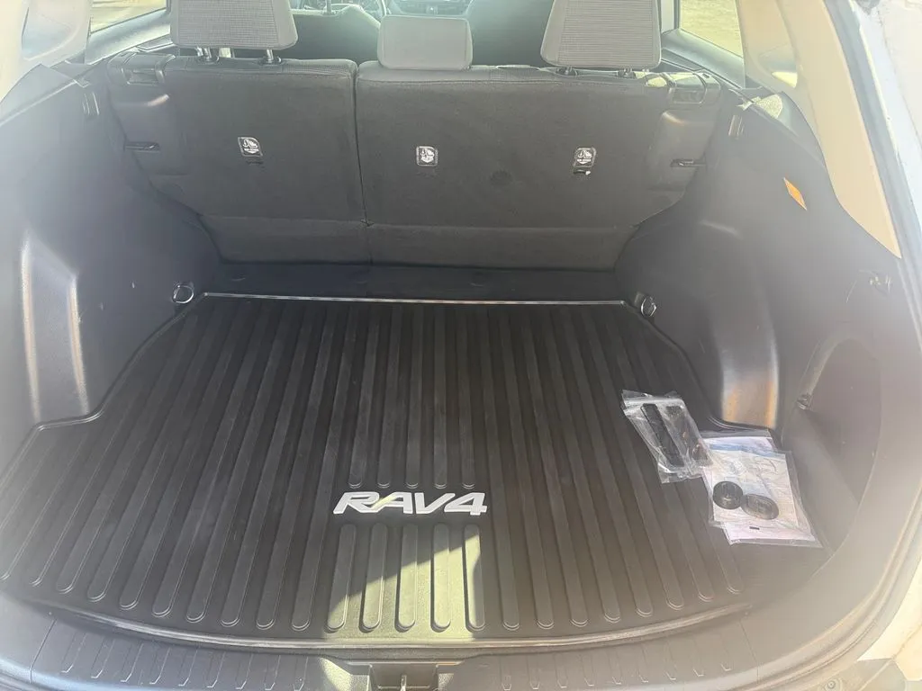 Toyota RAV4 photo 19