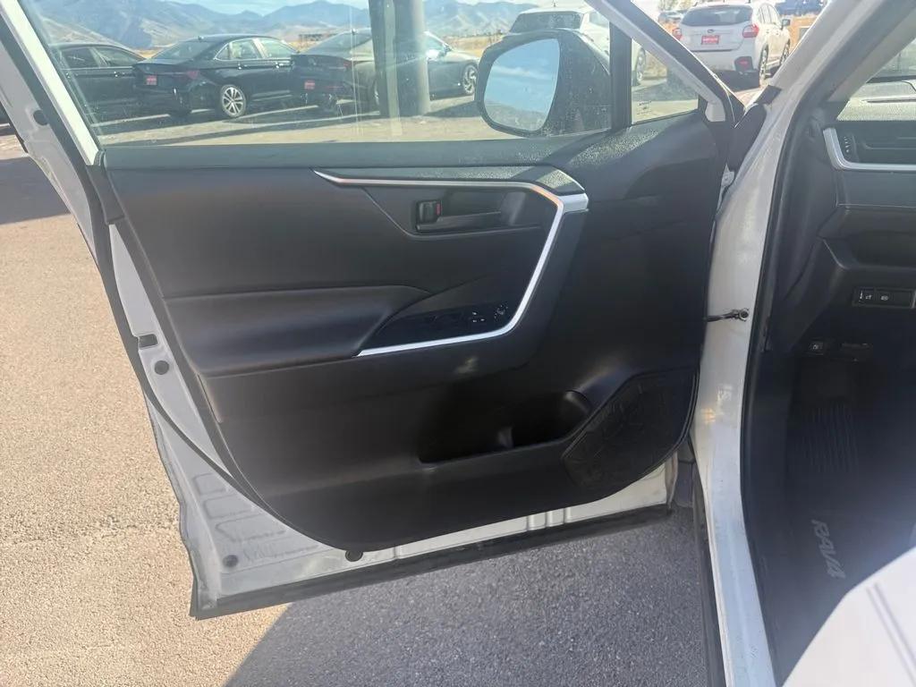 Toyota RAV4 photo 23