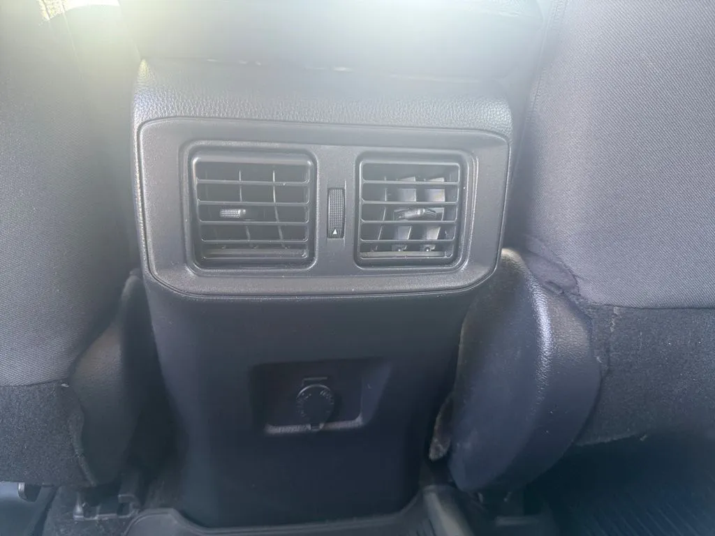 Toyota RAV4 photo 26