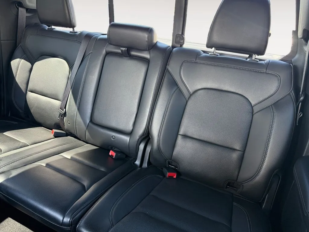 Ram 1500 photo 13