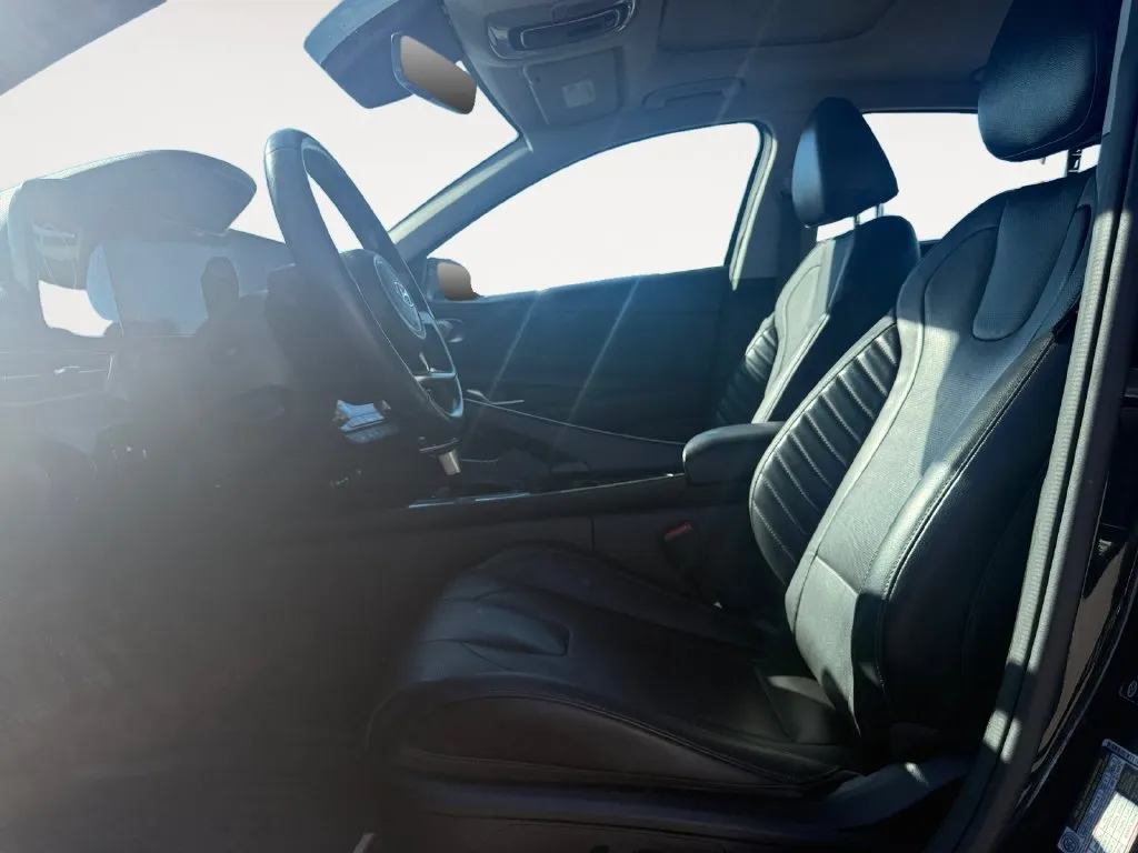 Hyundai Elantra photo 9