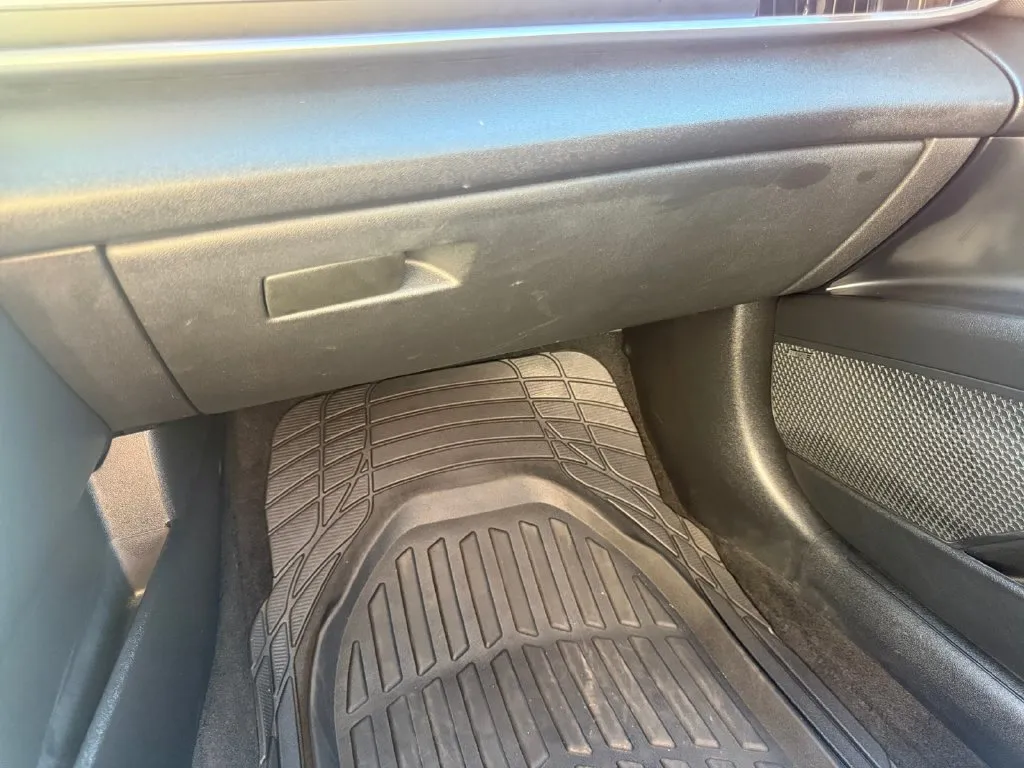Hyundai Elantra photo 18