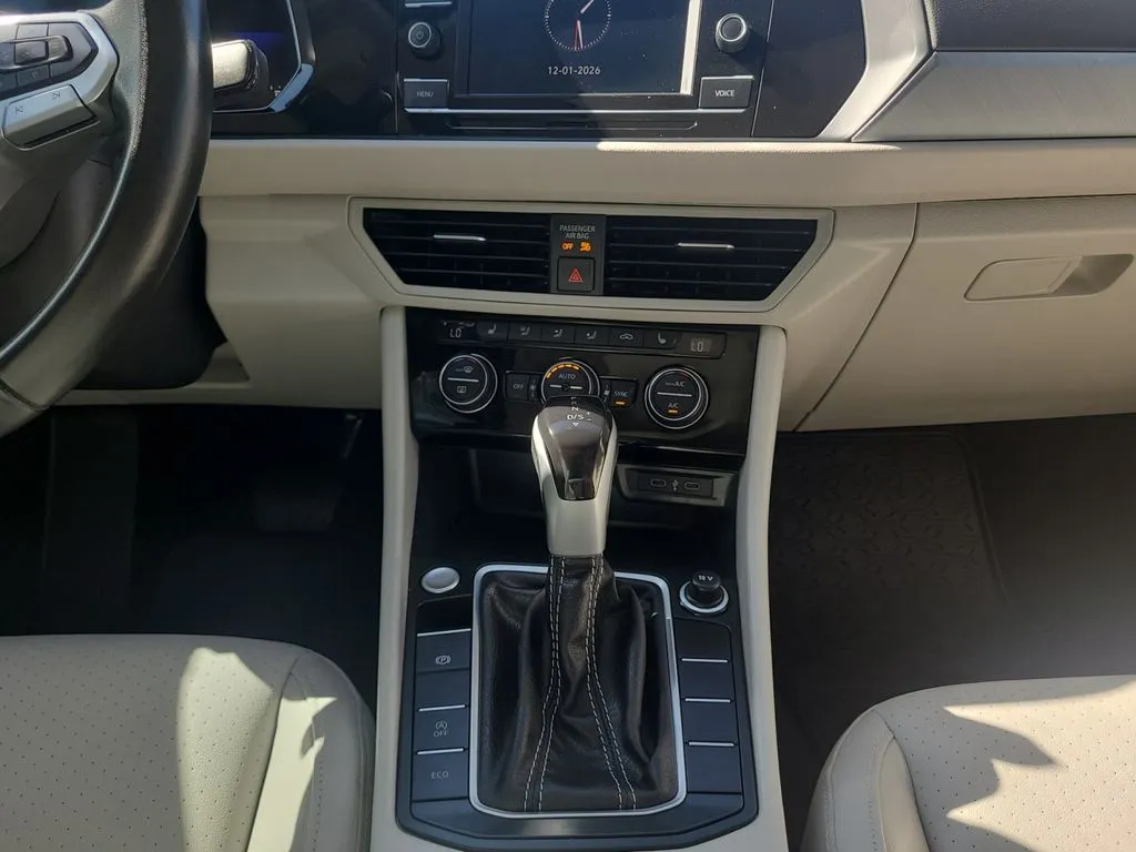 Volkswagen Jetta photo 11