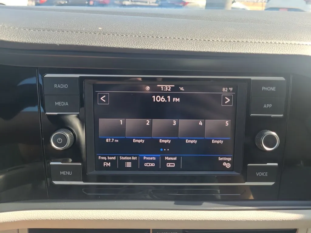 Volkswagen Jetta photo 20