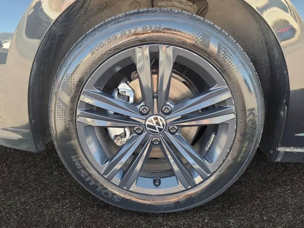 Volkswagen Jetta photo 14