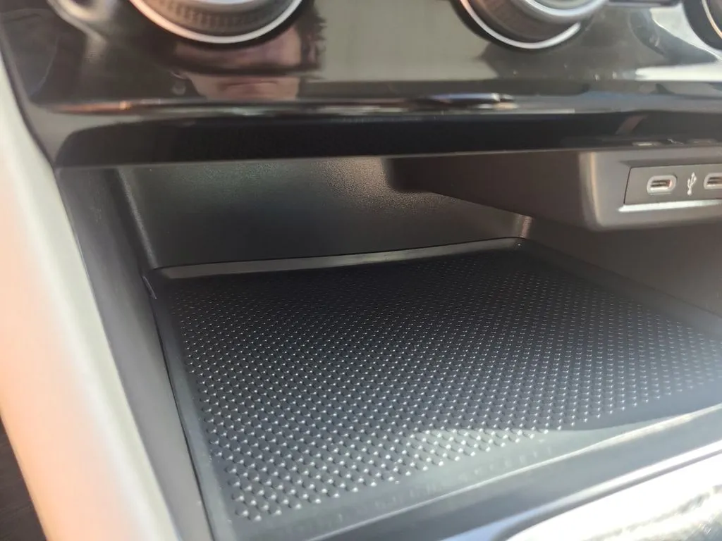 Volkswagen Jetta photo 22