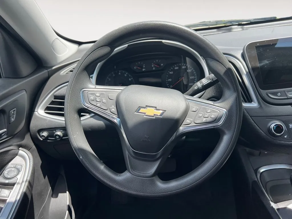 Chevrolet Malibu photo 12