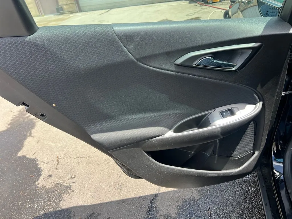 Chevrolet Malibu photo 24