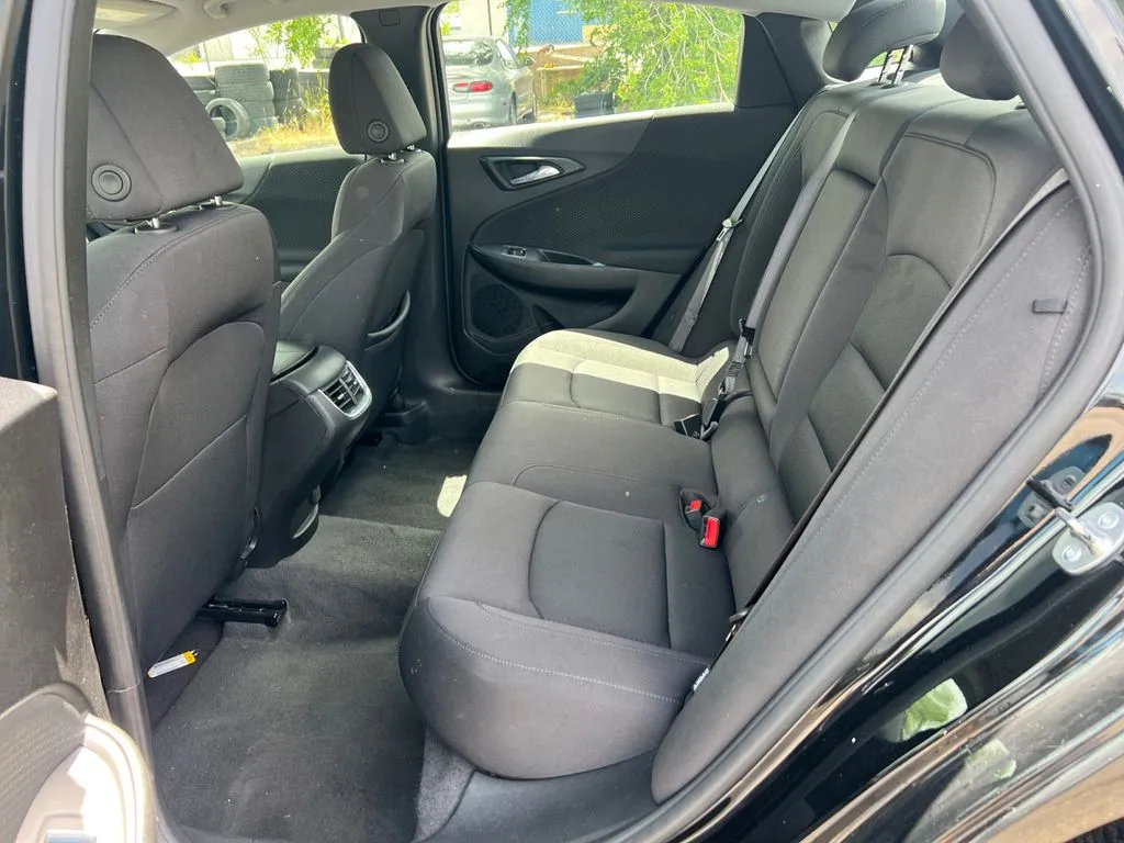 Chevrolet Malibu photo 23