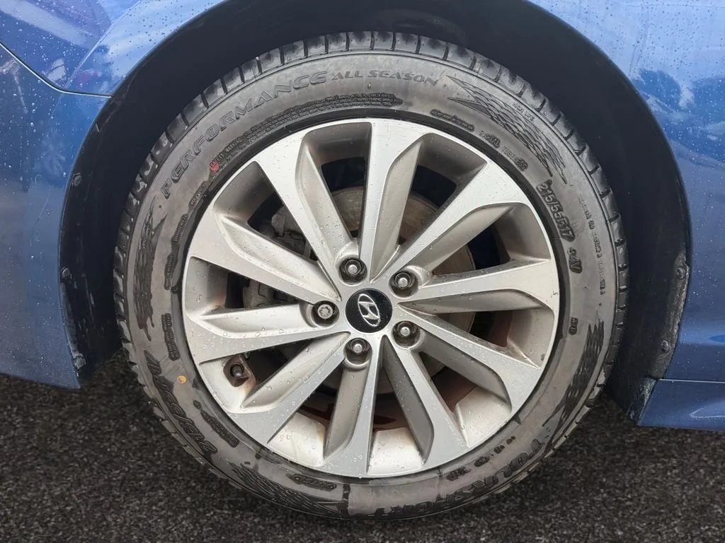 Hyundai Sonata photo 14