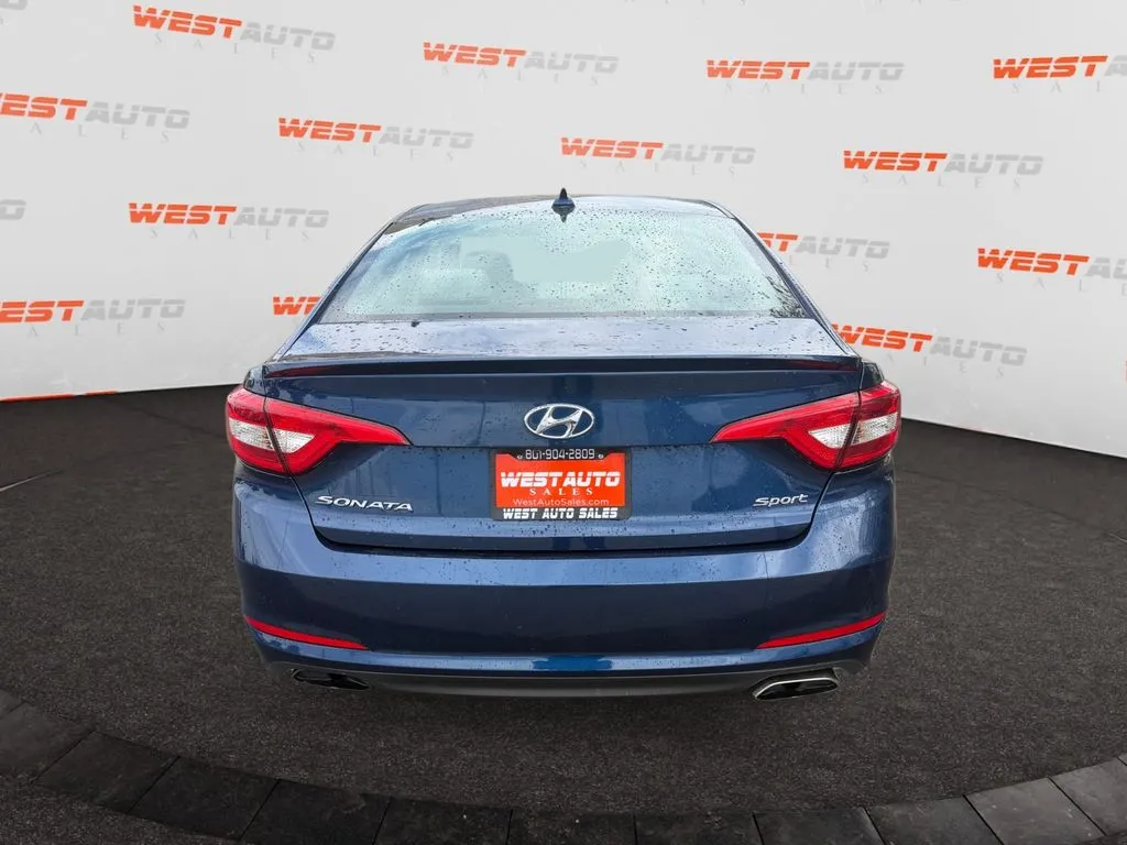 Hyundai Sonata photo 4