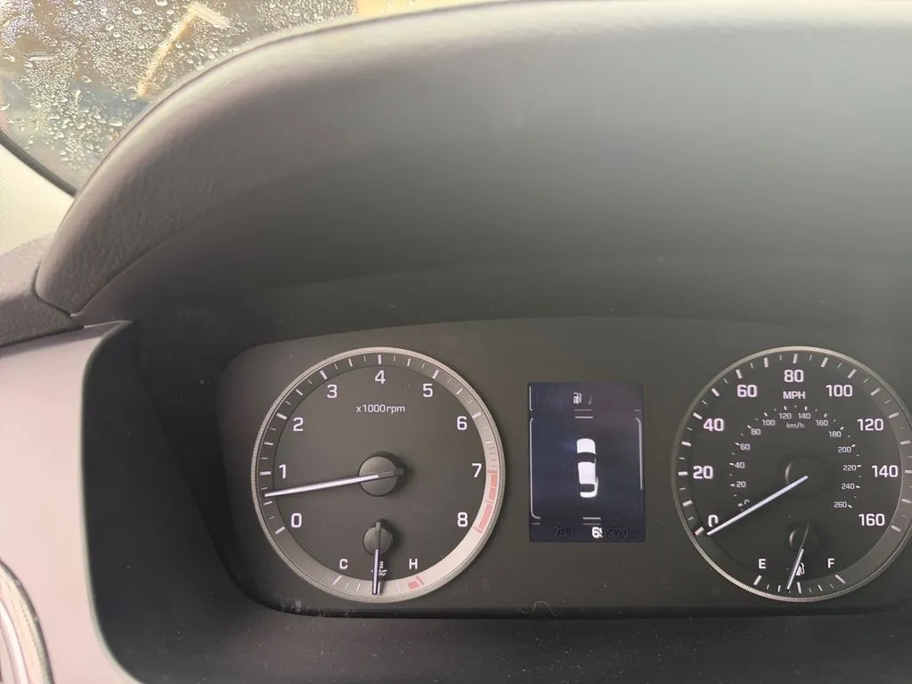 Hyundai Sonata photo 21