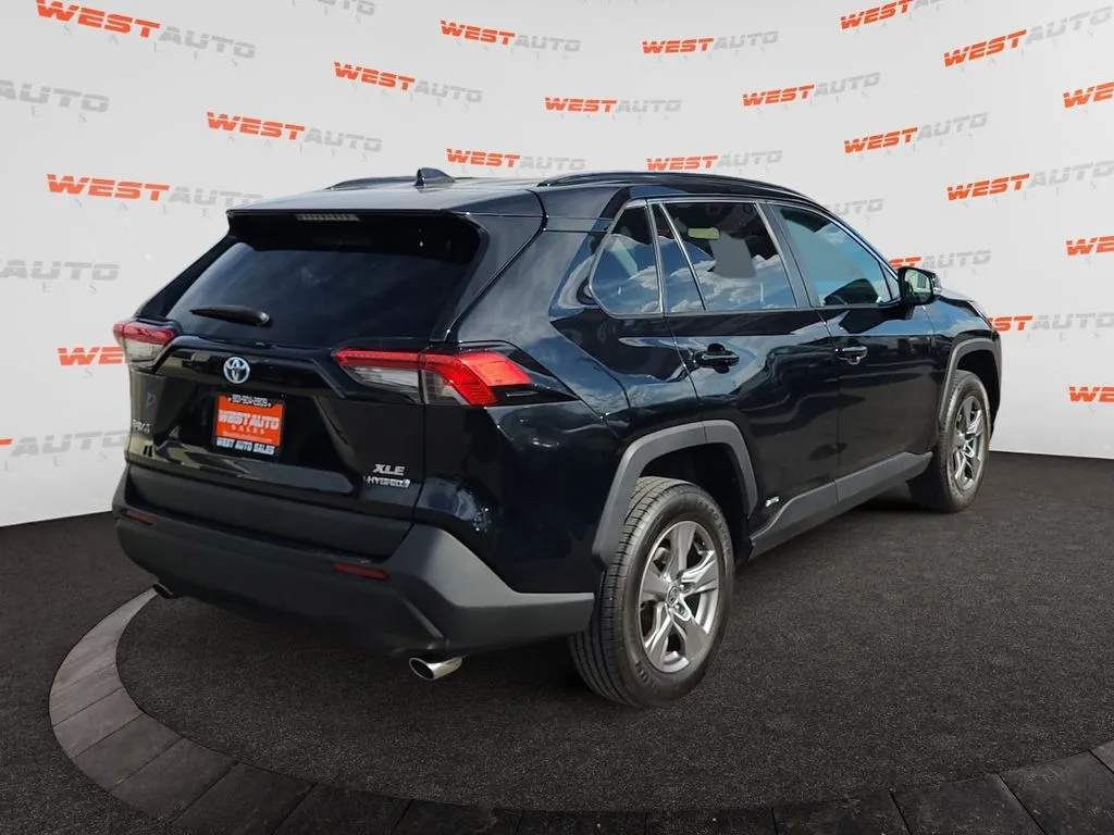 Toyota RAV4 photo 5
