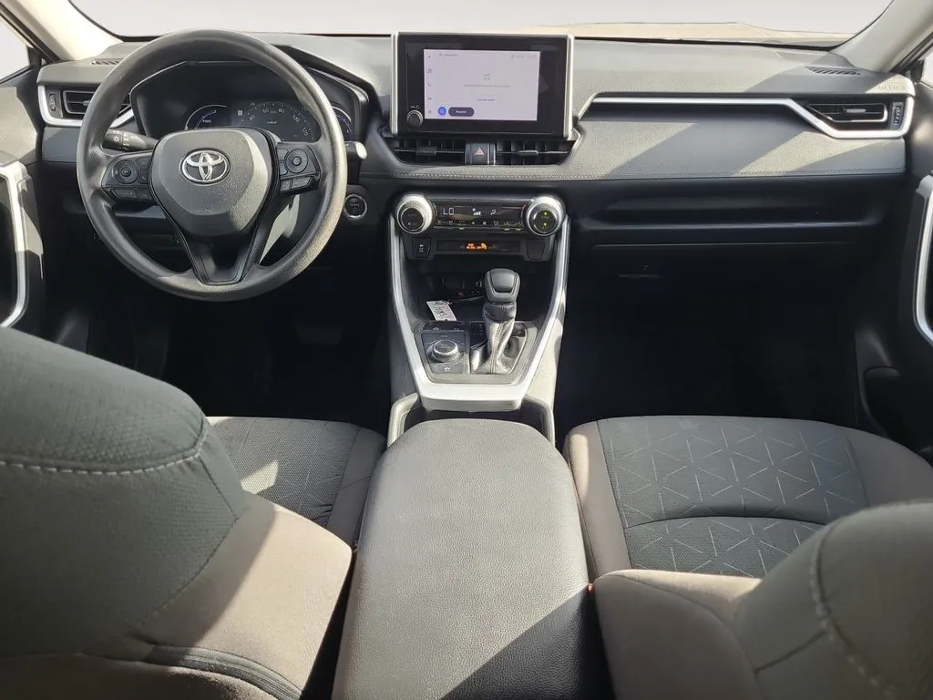 Toyota RAV4 photo 10