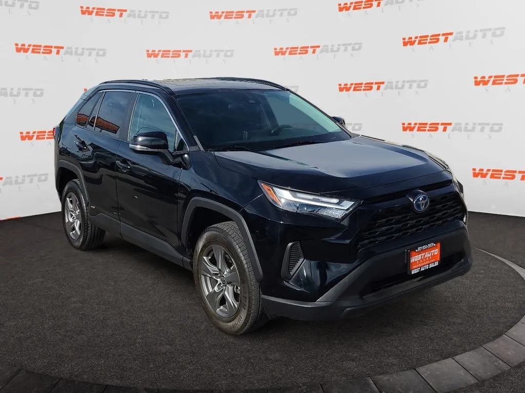 Toyota RAV4 photo 7