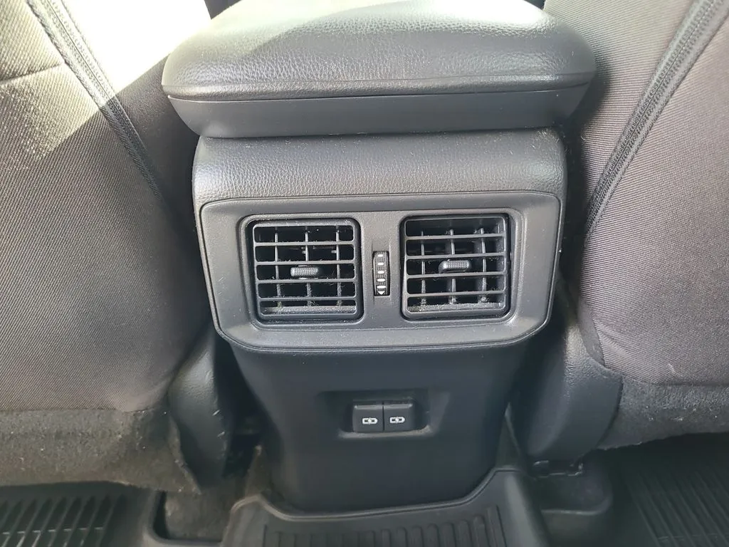 Toyota RAV4 photo 30