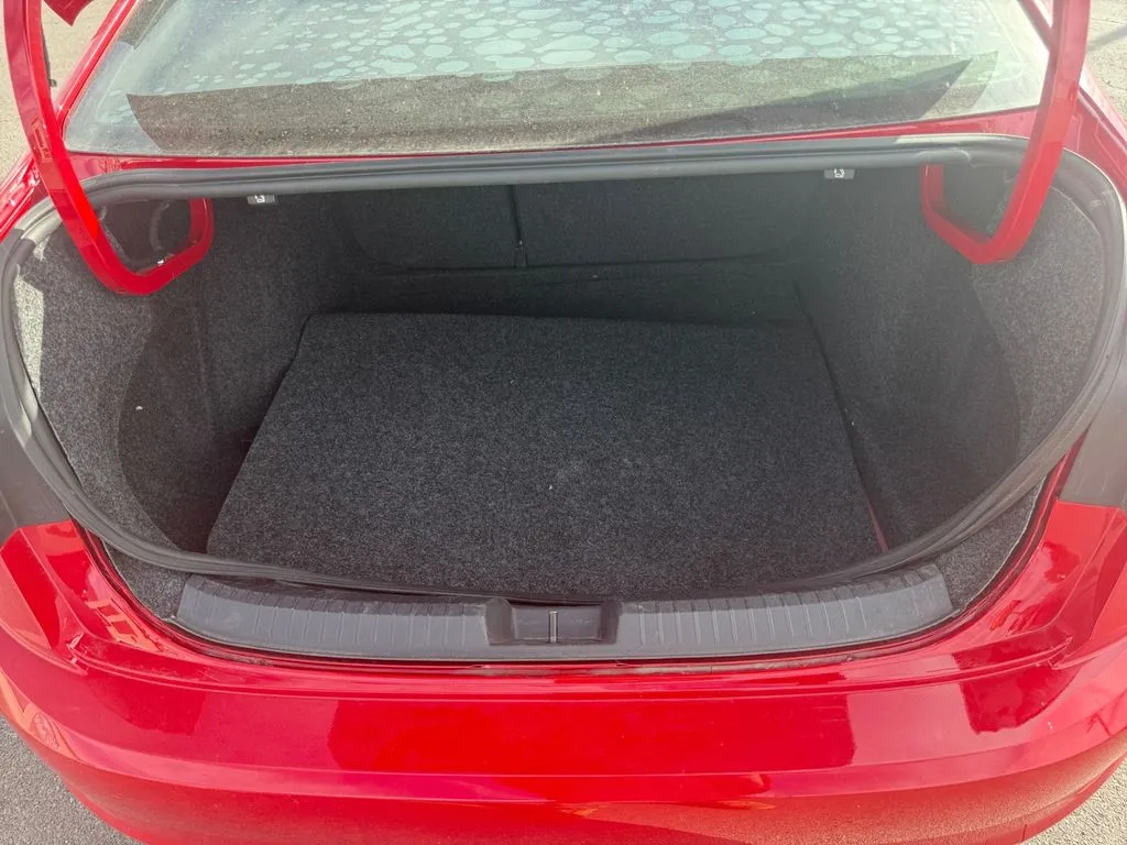 Volkswagen Jetta photo 30