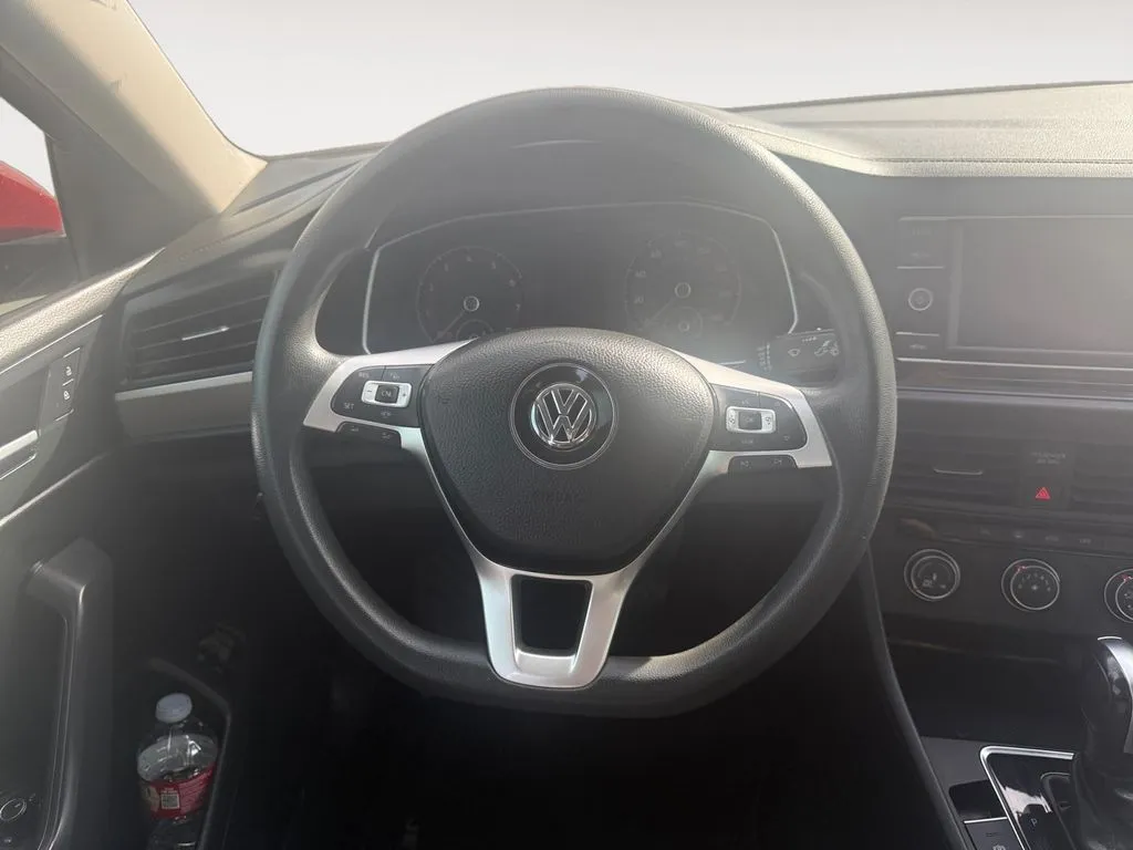 Volkswagen Jetta photo 12