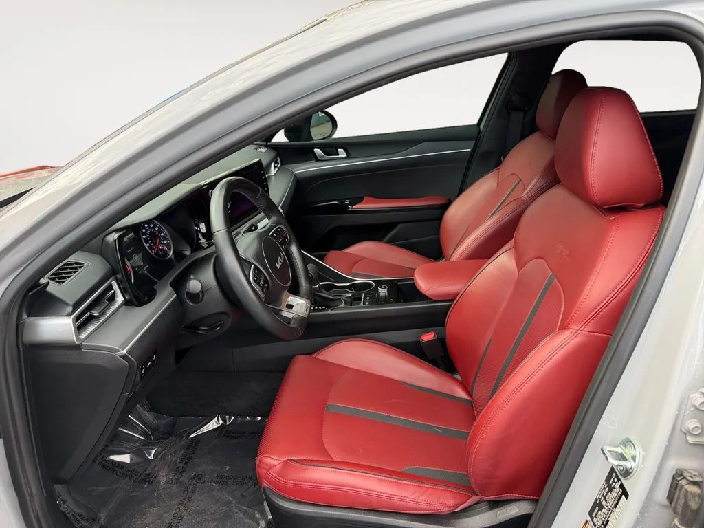 Kia K5 photo 9