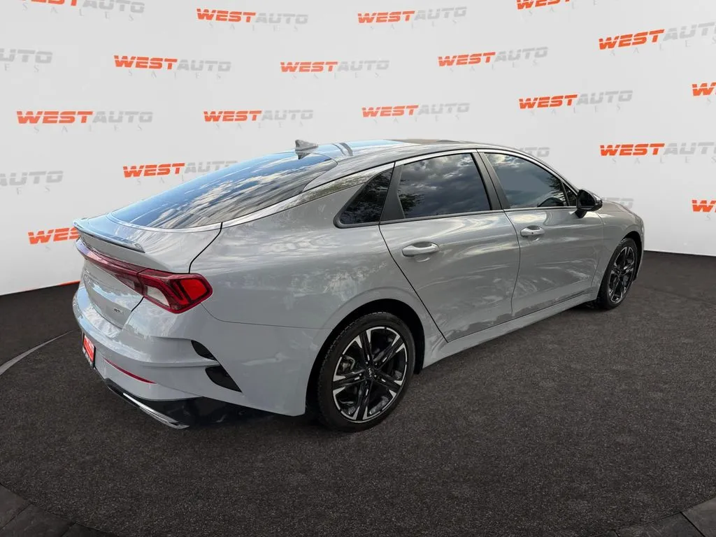 Kia K5 photo 5