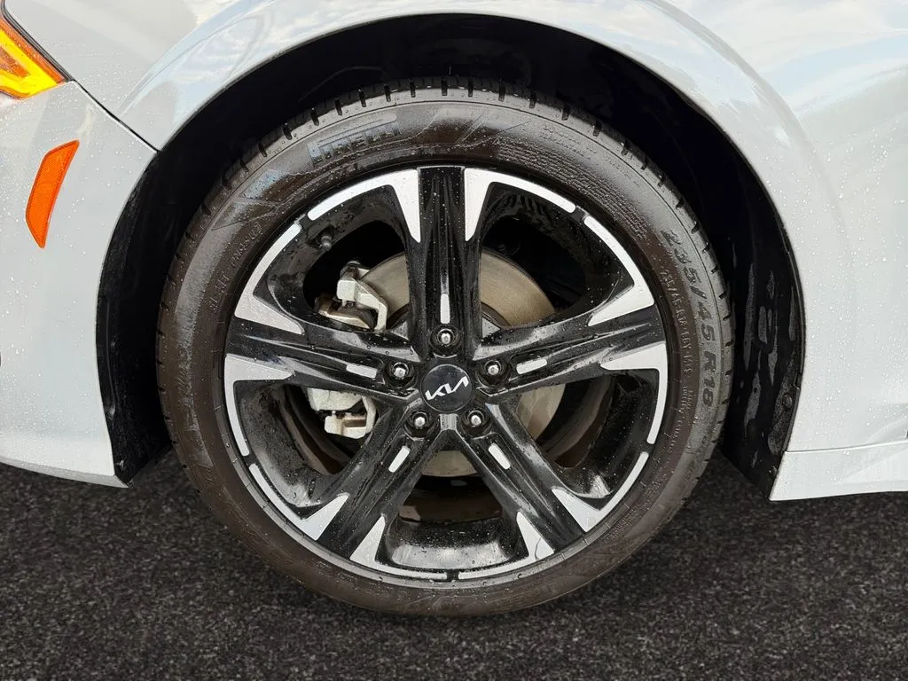 Kia K5 photo 14