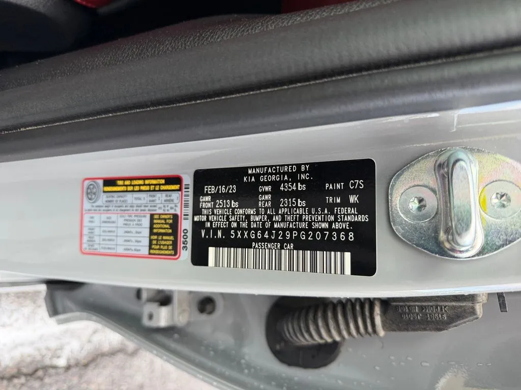 Kia K5 photo 40