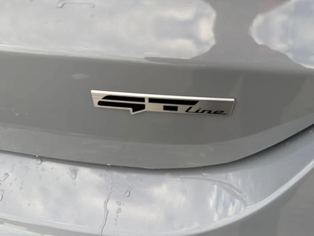 Kia K5 photo 31