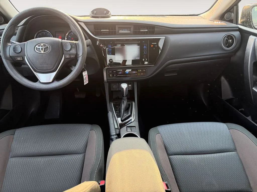 Toyota Corolla photo 10