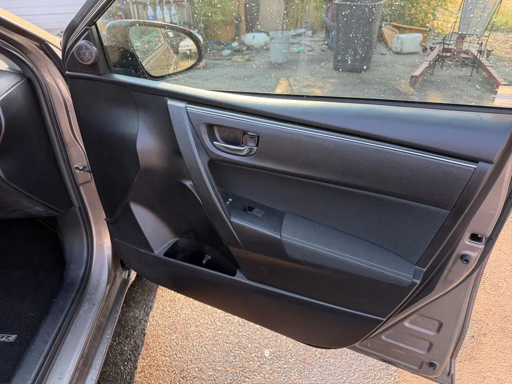 Toyota Corolla photo 17