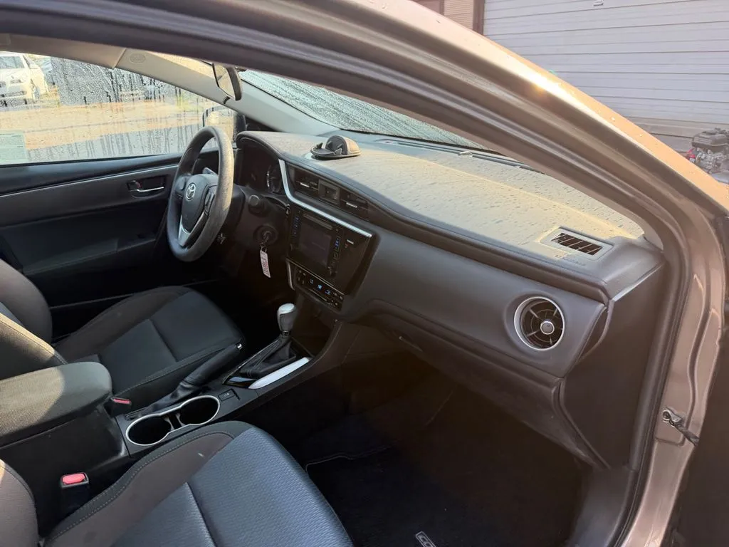 Toyota Corolla photo 16