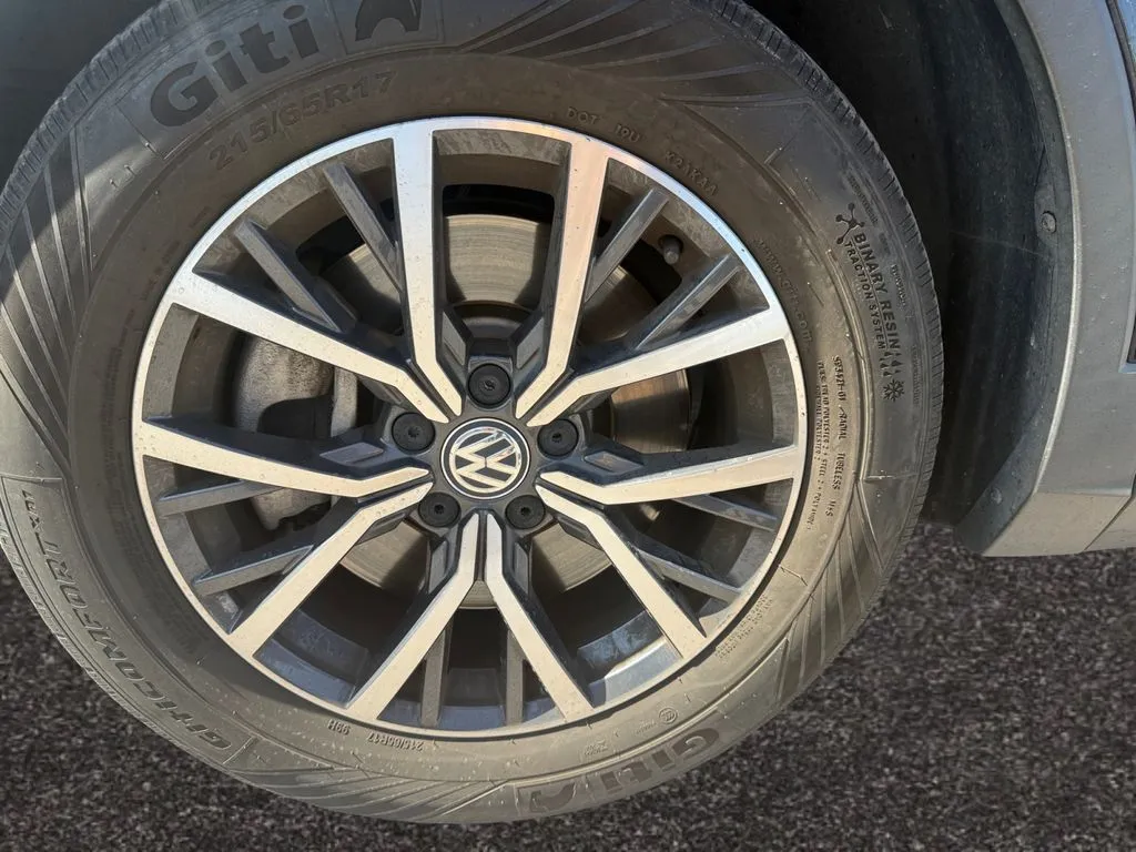 Volkswagen Tiguan photo 14