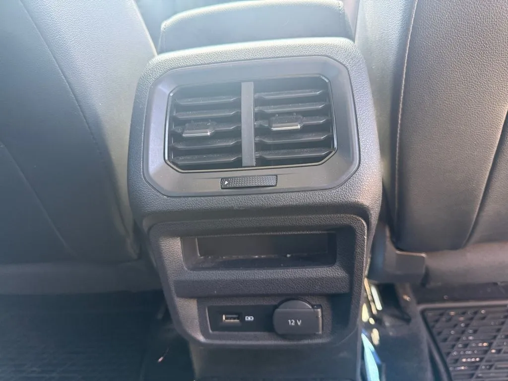 Volkswagen Tiguan photo 21