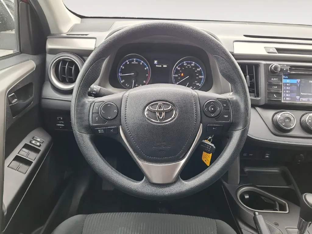 Toyota RAV4 photo 12