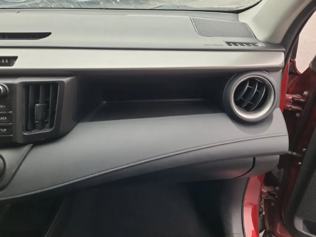 Toyota RAV4 photo 16