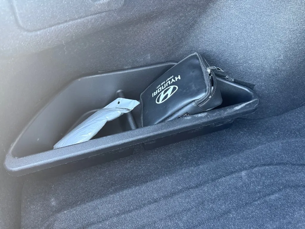 Hyundai Elantra photo 17