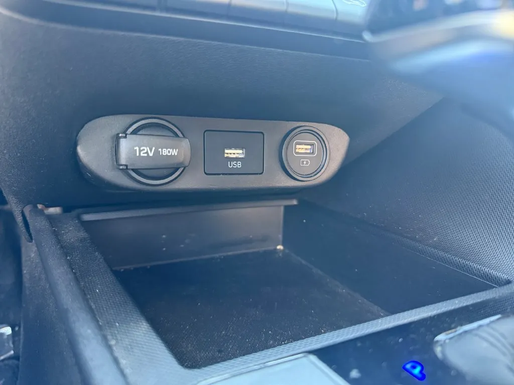 Hyundai Elantra photo 26