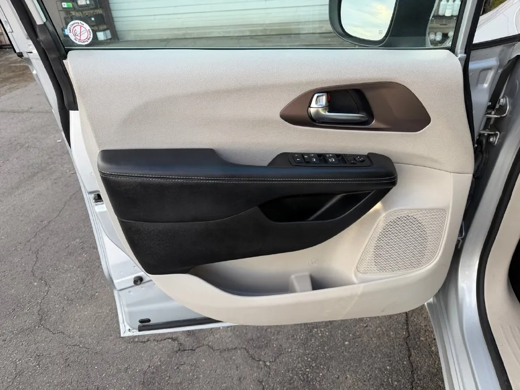 Chrysler Voyager photo 19