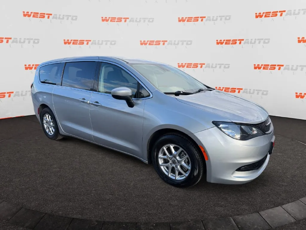 Chrysler Voyager photo 7