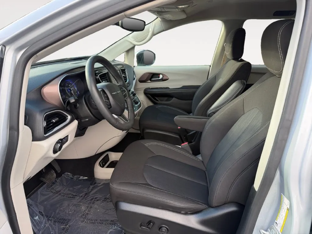 Chrysler Voyager photo 9