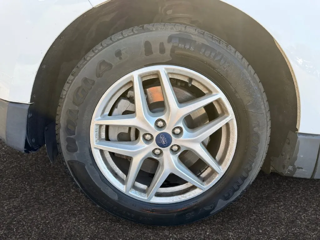 Ford Edge photo 14