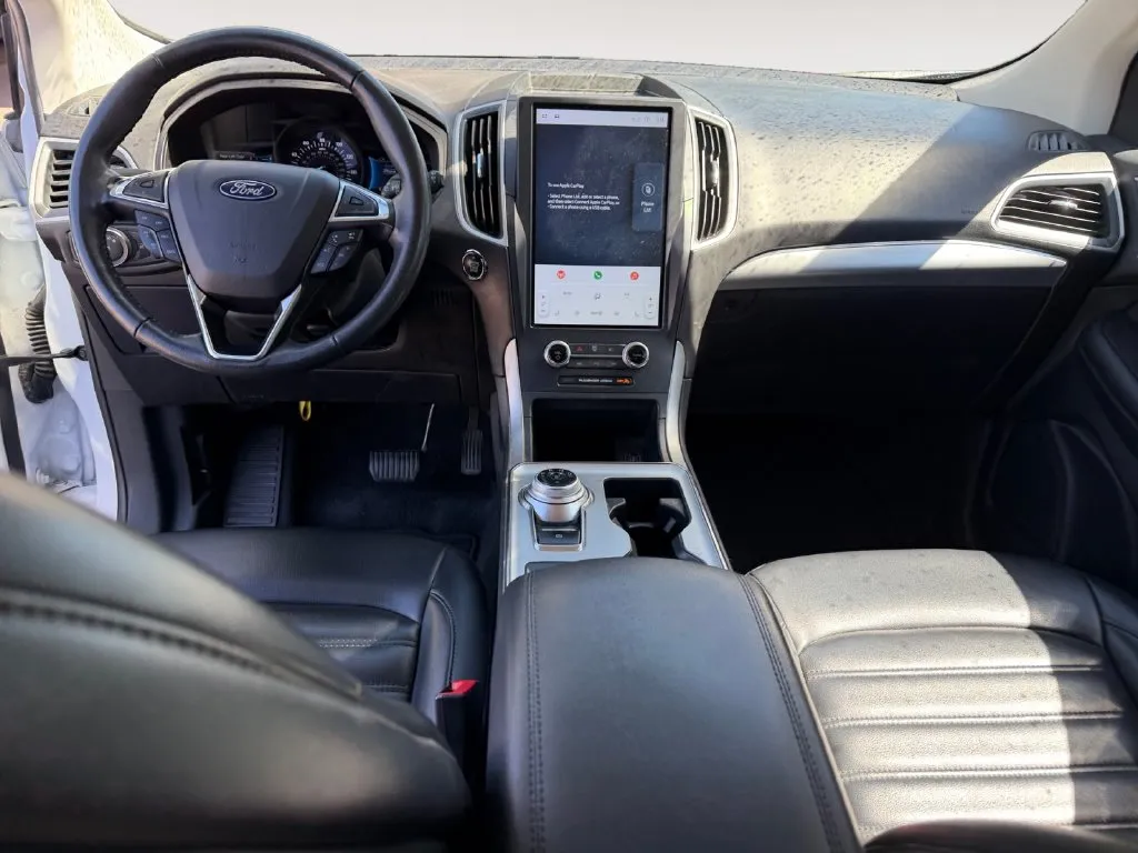 Ford Edge photo 10