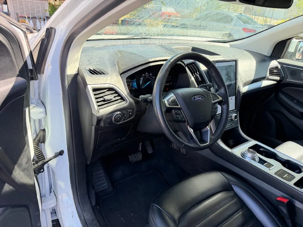 Ford Edge photo 18