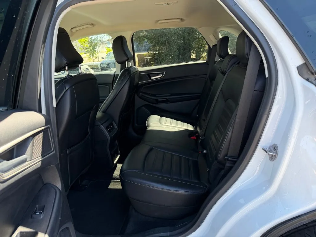 Ford Edge photo 25