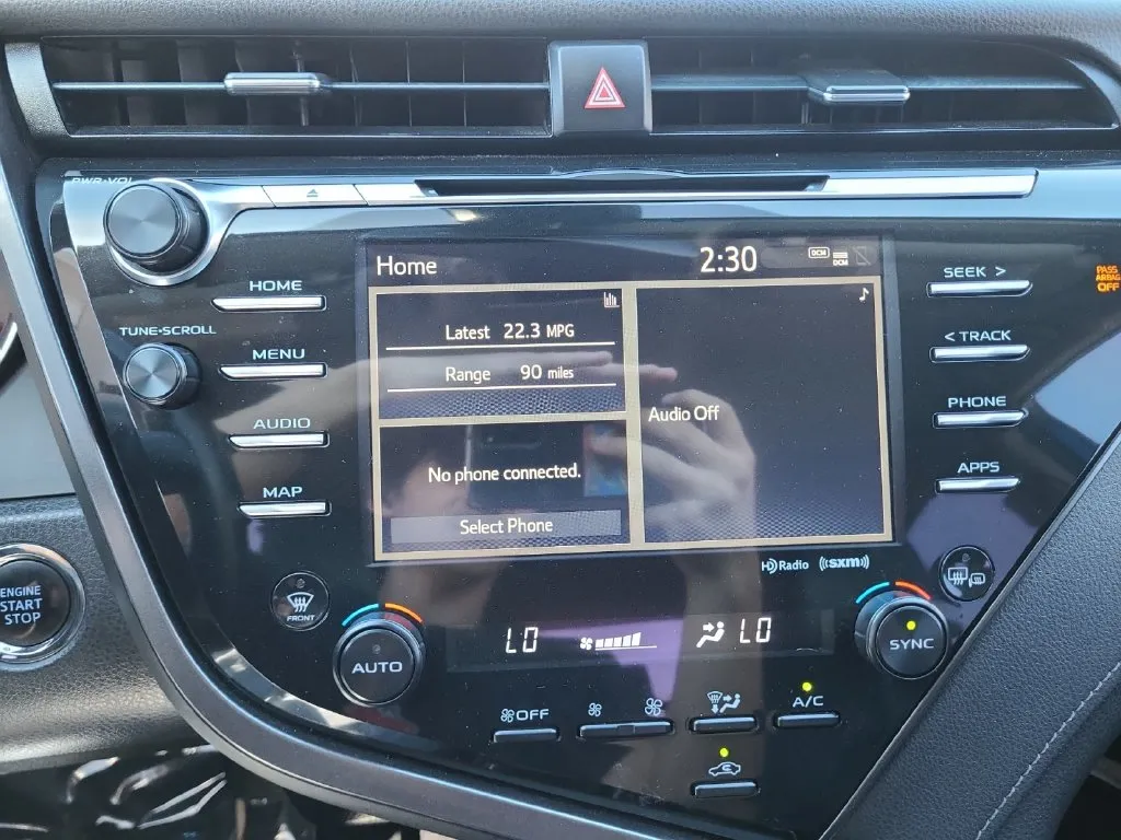 Toyota Camry photo 13