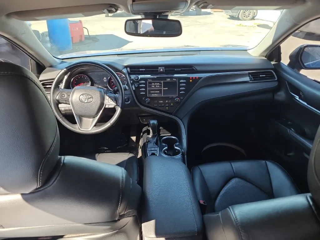 Toyota Camry photo 24