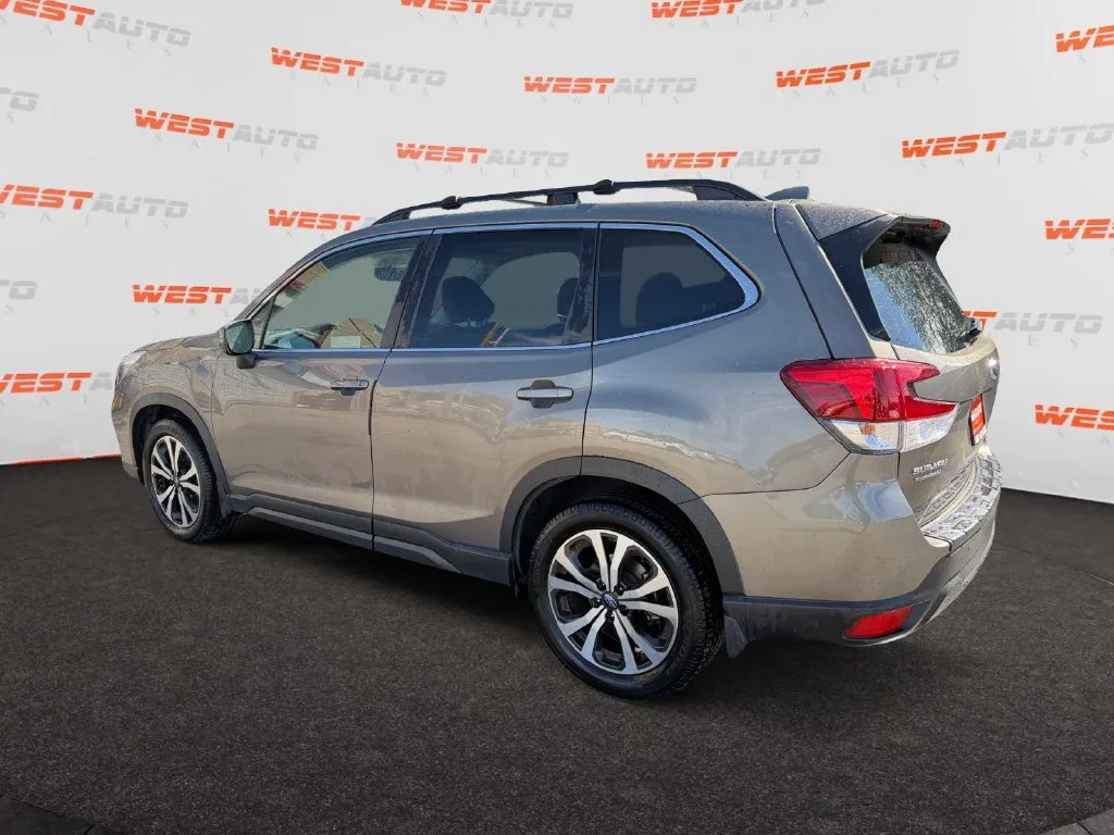 Subaru Forester photo 3