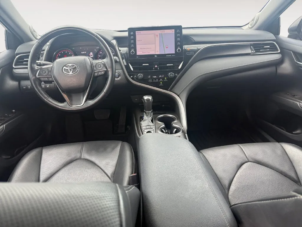 Toyota Camry photo 10